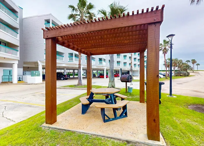 Seawall Beach View